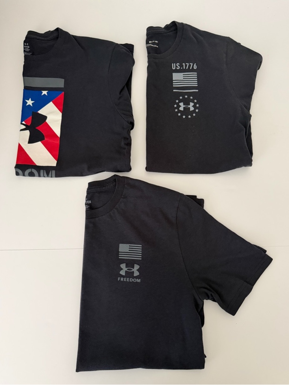 Under Armour Dark Grey Trio Patriotic Graphics T-Shirt Small